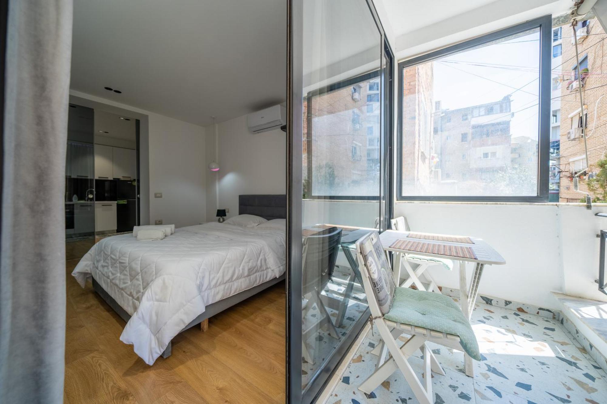 Cosy Urban Central Apartment 티라나 외부 사진