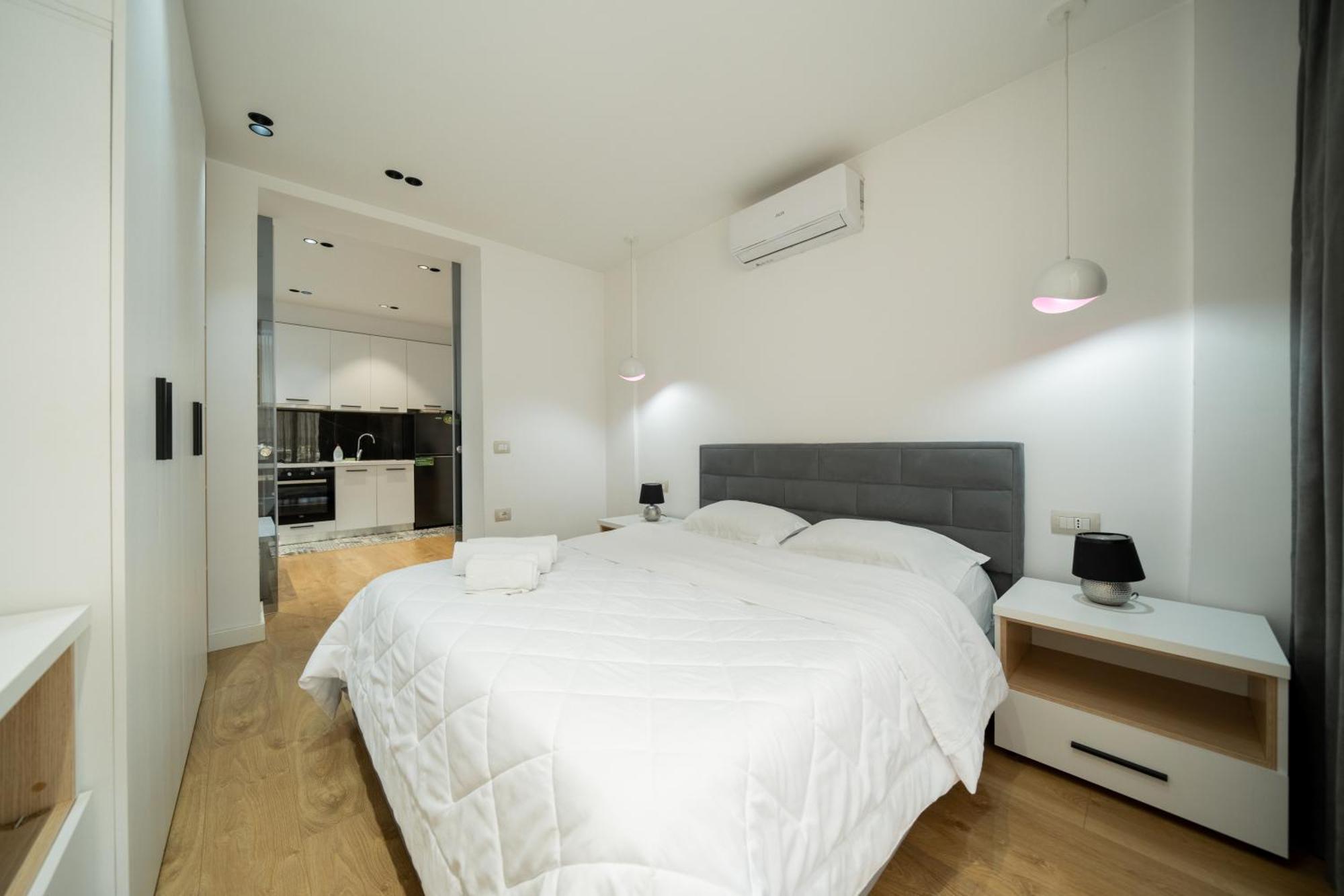 Cosy Urban Central Apartment 티라나 외부 사진