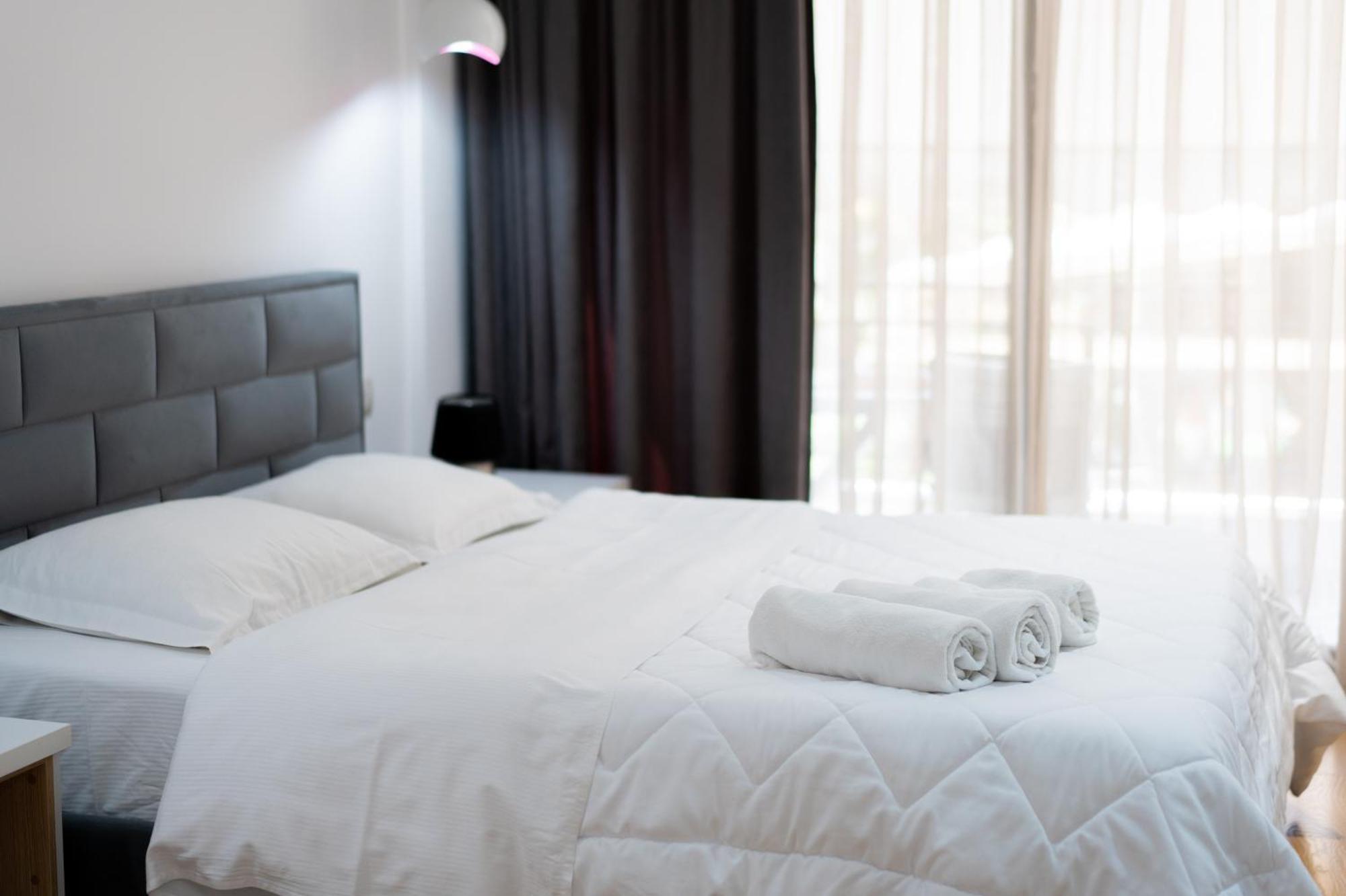 Cosy Urban Central Apartment 티라나 외부 사진