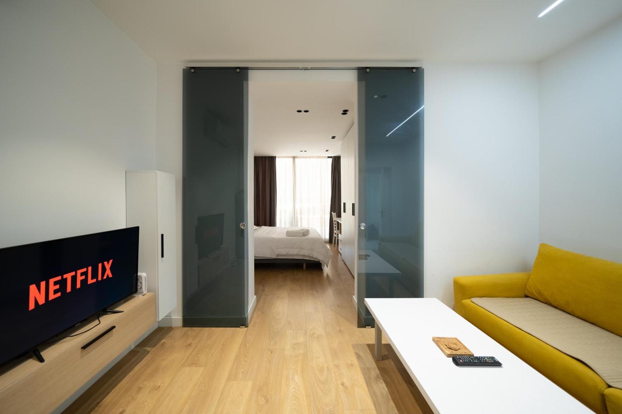 Cosy Urban Central Apartment 티라나 외부 사진